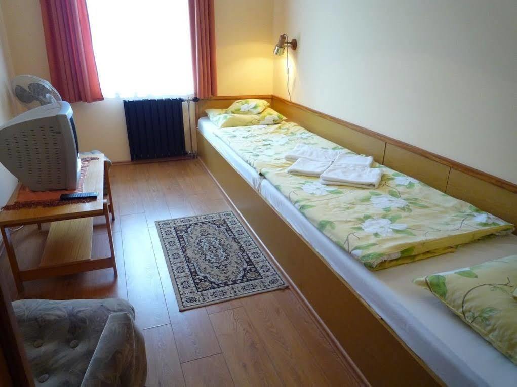 Hotel Orchidea Balastya Bagian luar foto